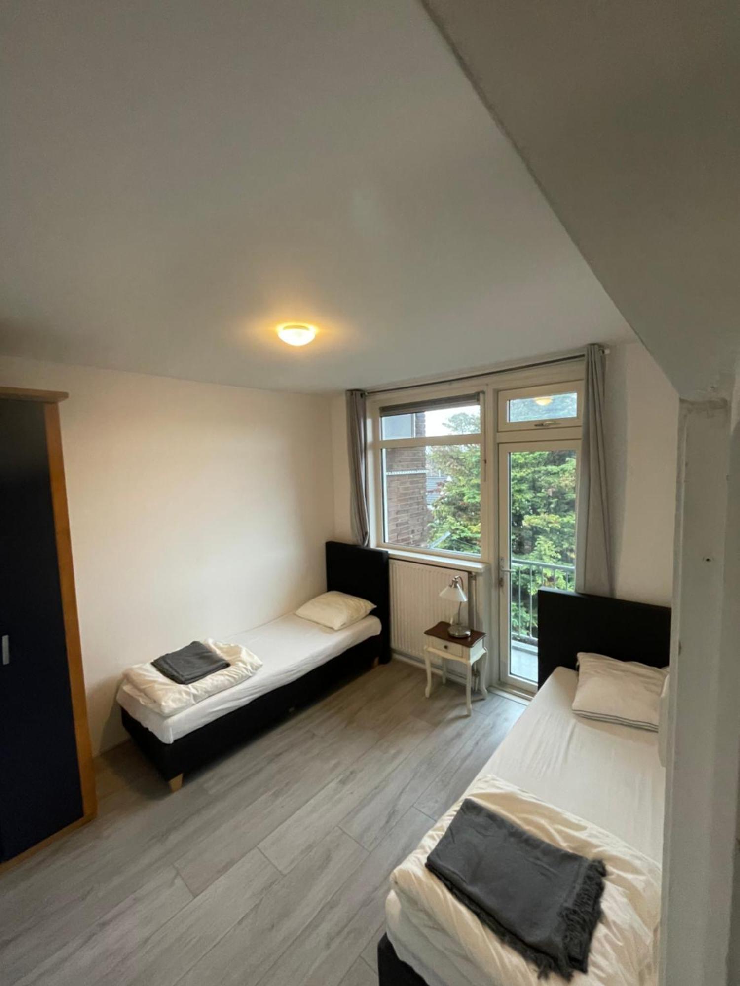 Sunny And Spacious Apartment Rotterdam Exteriör bild
